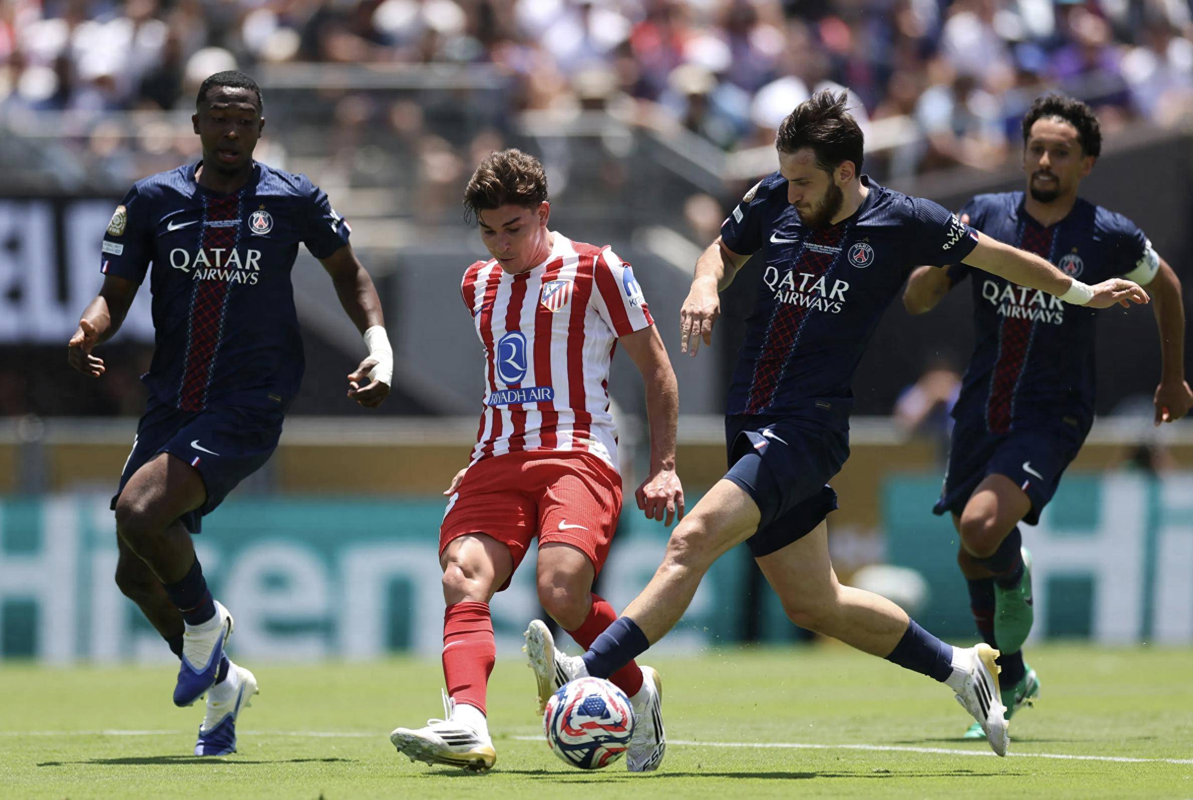 九游游戏平台-包含冲刺阶段拜仁慕尼黑备战法国杯，外线爆发细节曝光，压力陡增，身体对抗强度拉满的词条