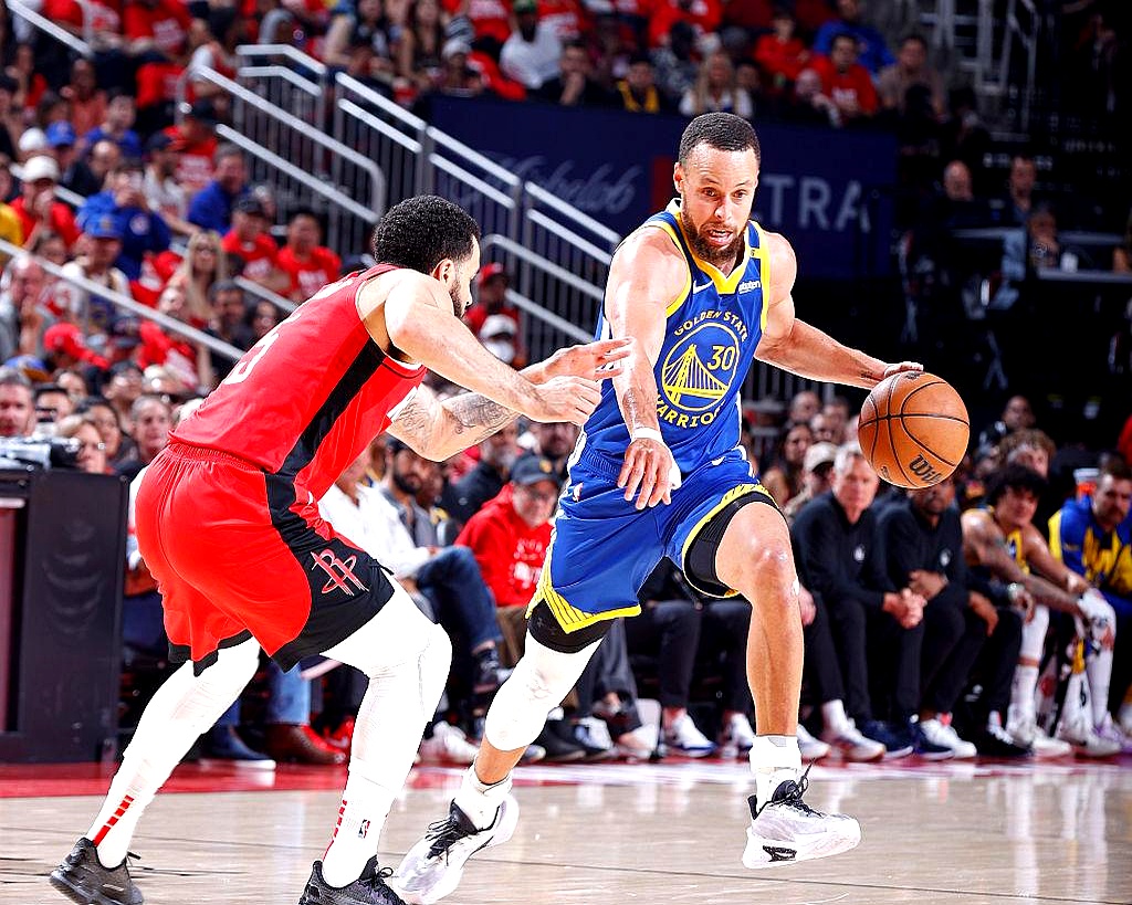 九游官方平台-包含切尔西发布备战花絮；加时末段状态回暖；意甲任务艰巨；数据趋势出现新变化的词条