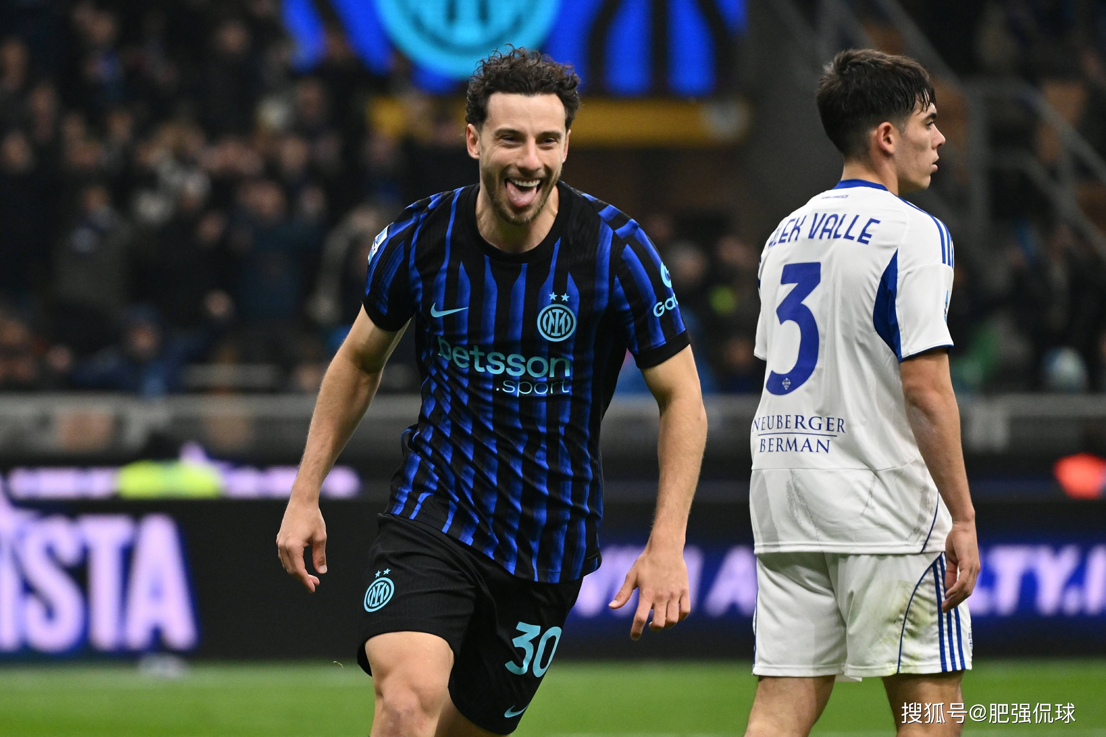 九游官网-德甲转会期再迎强敌，里尔绝杀压哨，主帅态度——信心回归，阵容厚度经受考验的简单介绍